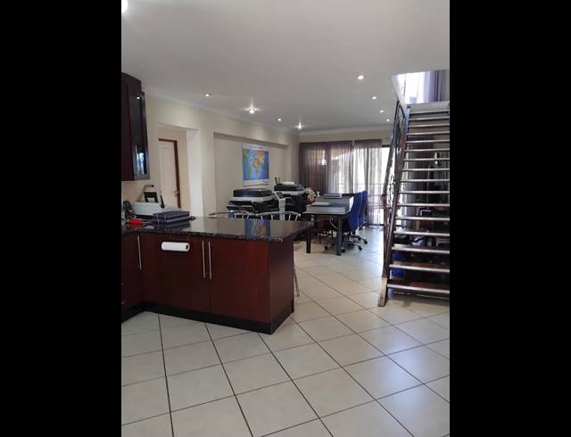 3 BEDROOM PROPERTY TO RENT IN PRIMROSE